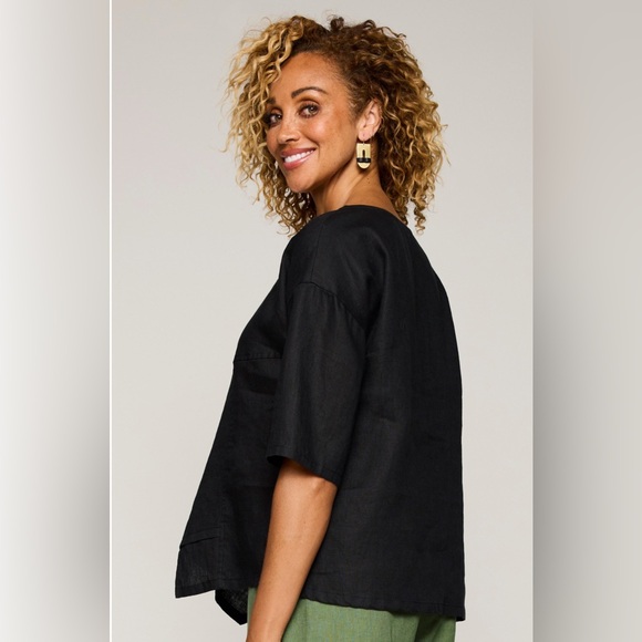 NWT Chalet et Cici Black Linen Elysia Top - Size Small - Picture 3 of 9